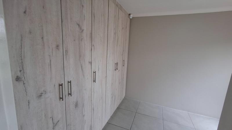 2 Bedroom Property for Sale in Wavecrest Eastern Cape